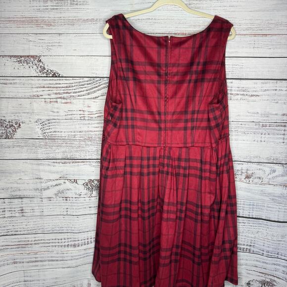 Torrid Red Faux Suede Brushed Plaid Skater Fit & Flare Dress Plus Size 24 - Picture 4 of 4